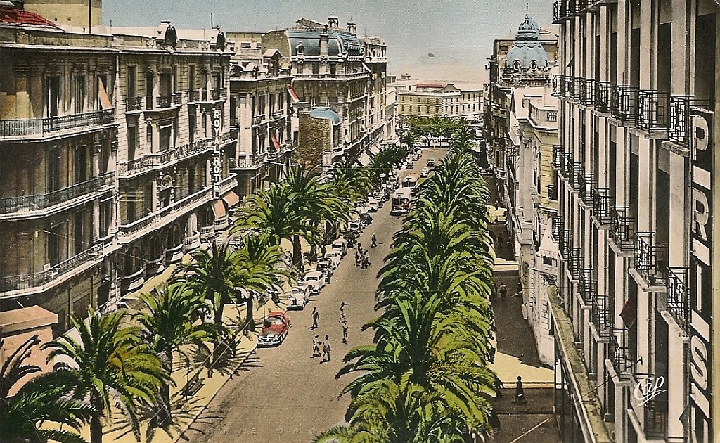 221-blvd Gallieni.JPG